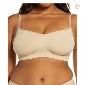 SKIMS Sculpting Bra Size Large/Extra Large Clay New in box